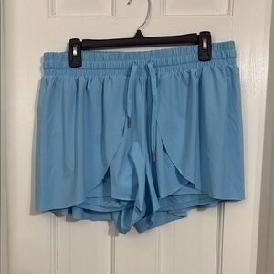 Women's Blue Shorts - 2xl - layered- pocket on inside shorts